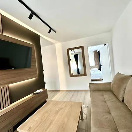 Lux Nk - Old Town Apartment