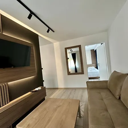 Lux Nk - Old Town Apartment